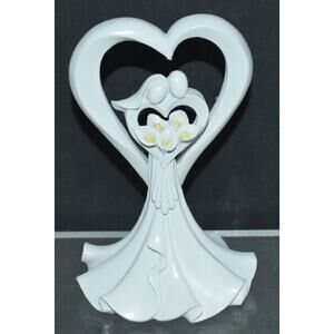 NIB White Heart Bride & Groom Wedding Cake Topper